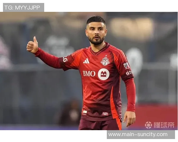 德天空报道:34岁因西涅计划重返欧洲愿降薪继续追逐足球梦想 德天空报道:34岁因西涅计划重返欧洲愿降薪继续追逐足球梦想